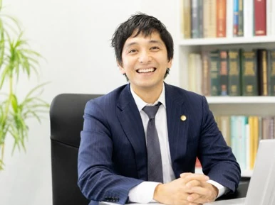 代表弁護士 宮部 剛